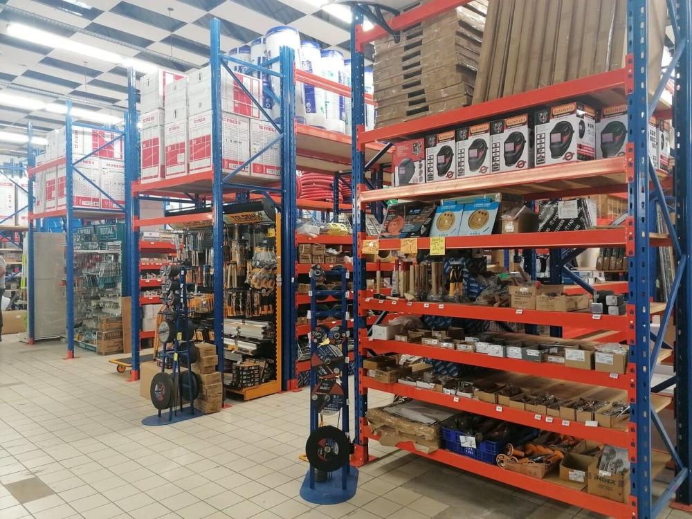 REUNION EQUIPEMENT MAGASINS