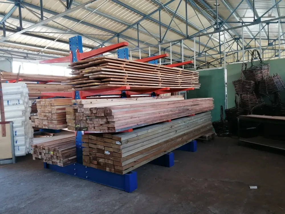 Rayonnage fixe Cantilever  REUNION EQUIPEMENT MAGASINS